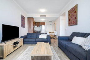 Perfectly located 2 bedroom Hope Island gem...